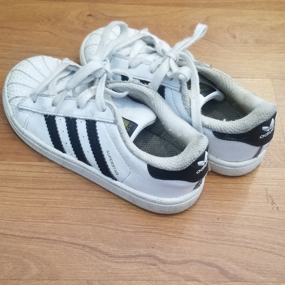 Adidas superstar